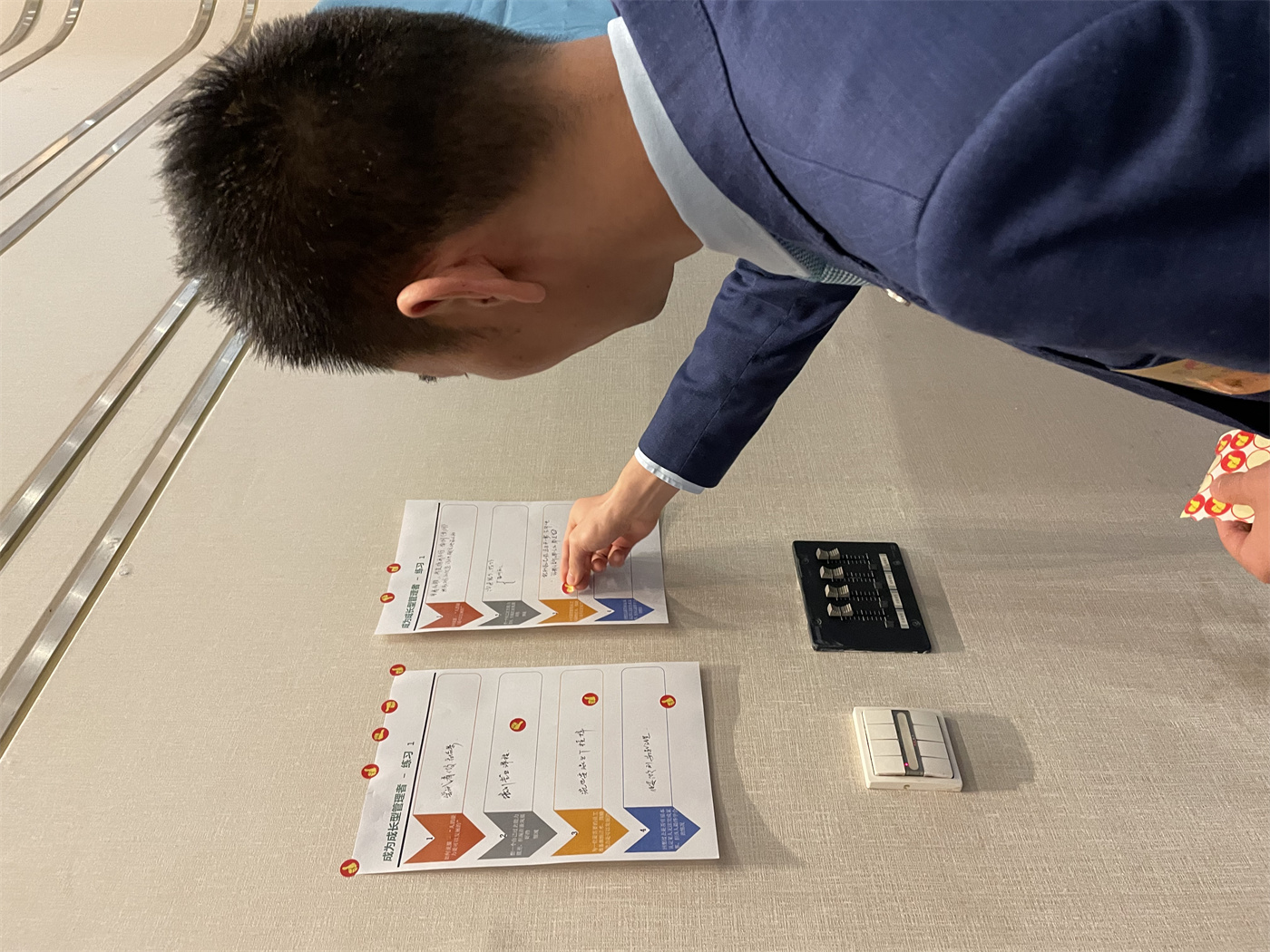 1636079995992936.jpg 10.jpg